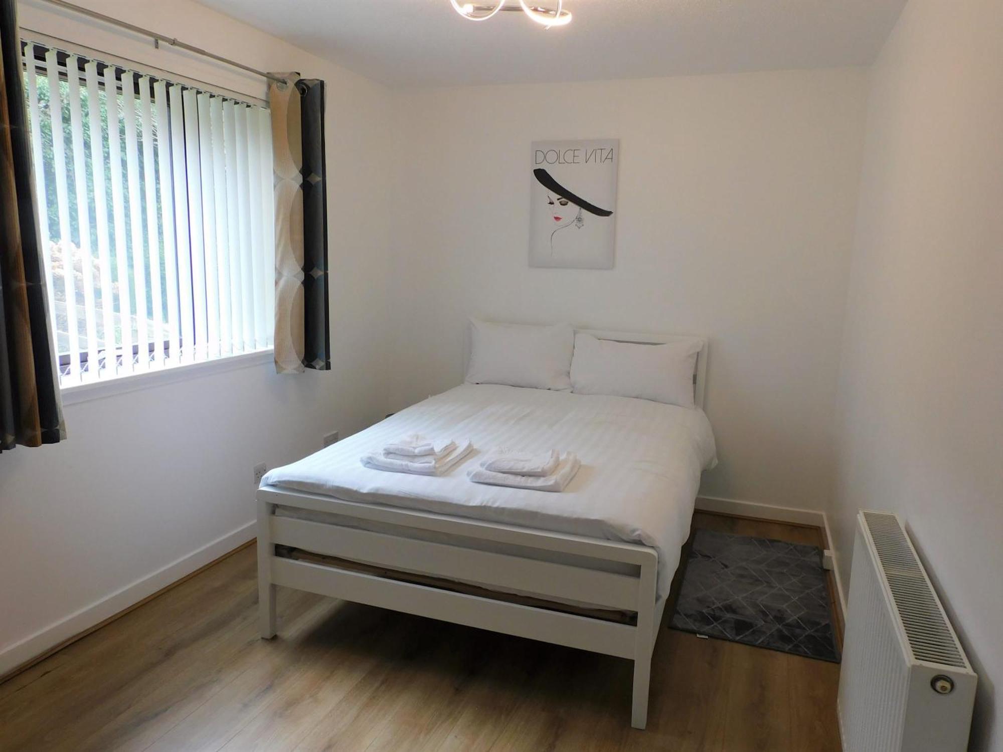 2 Bed Apt On Quiet Cul-De-Sac, Fab Location Пейзли Екстериор снимка